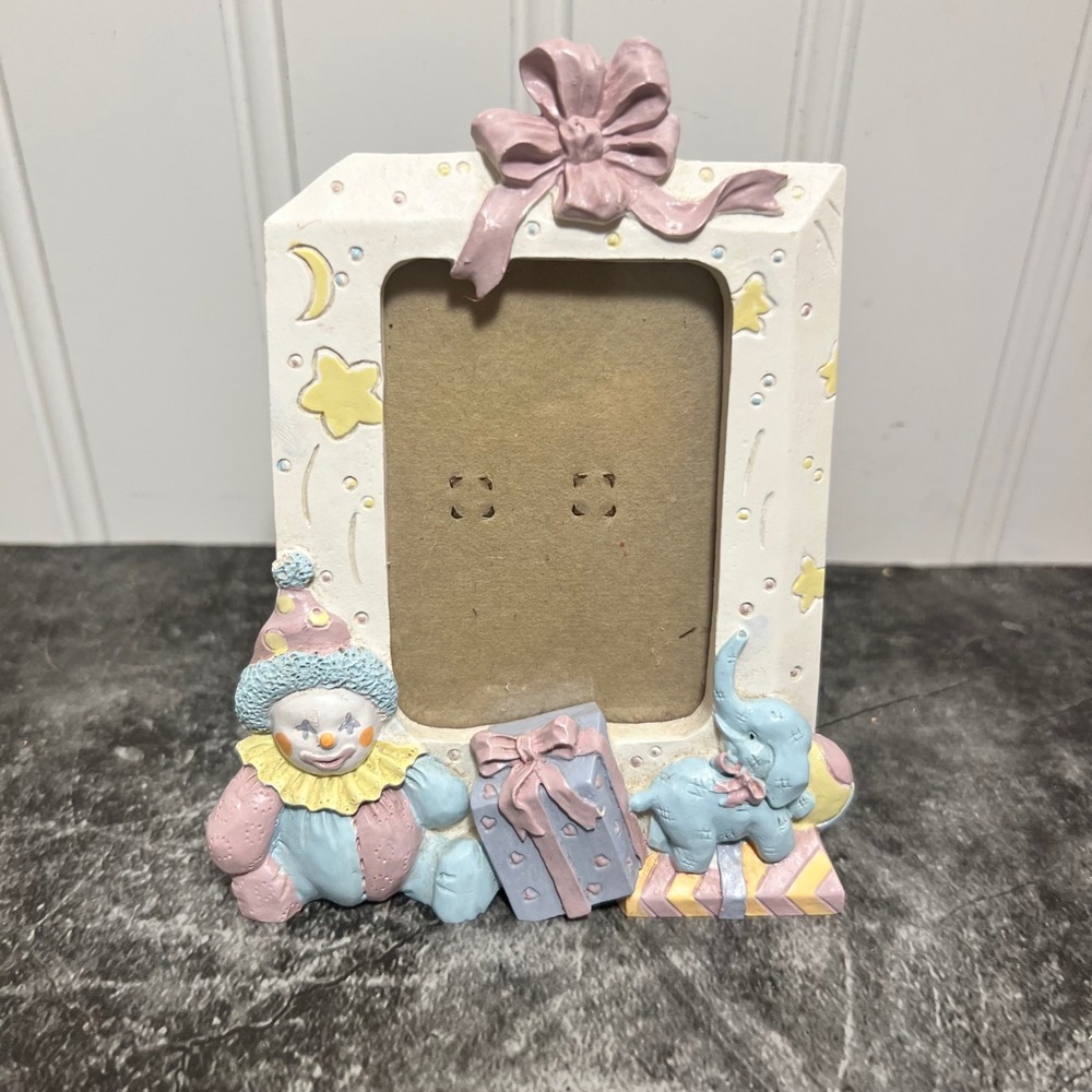 Vintage 3D Resin Cicus Nursery Picture Frame | Clown | Cottage